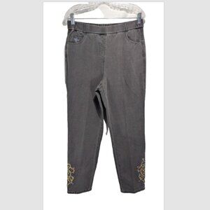 Quacker Factory DreamJeannes Grey Jewelry Box Slim Pull On Pant Med Short